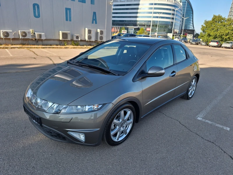 Honda Civic 1.8-I-VTEC panorama, снимка 1 - Автомобили и джипове - 47174171