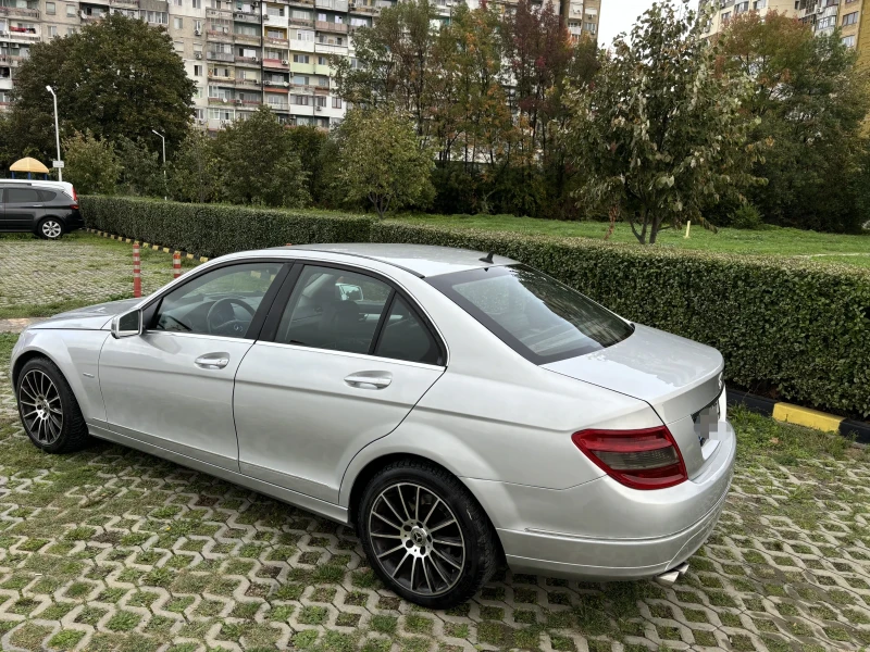 Mercedes-Benz C 220 2.2 CDI, снимка 3 - Автомобили и джипове - 47559102