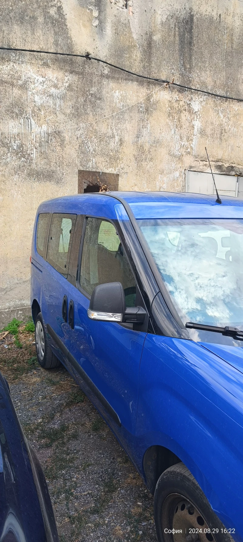 Opel Combo, снимка 8 - Автомобили и джипове - 47929180