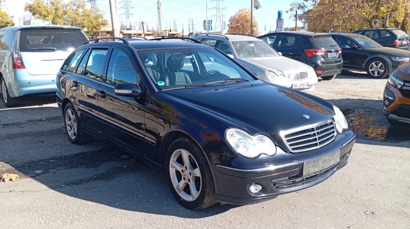 Mercedes-Benz C 180, снимка 3 - Автомобили и джипове - 49006695