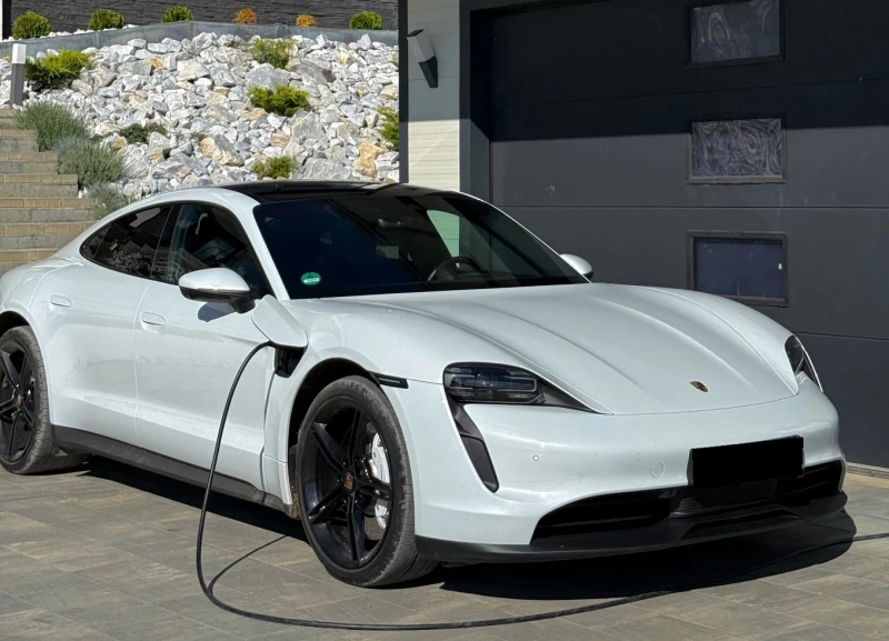 Porsche Taycan 4S Performance Plus 93.4 kWh, снимка 2 - Автомобили и джипове - 52927426