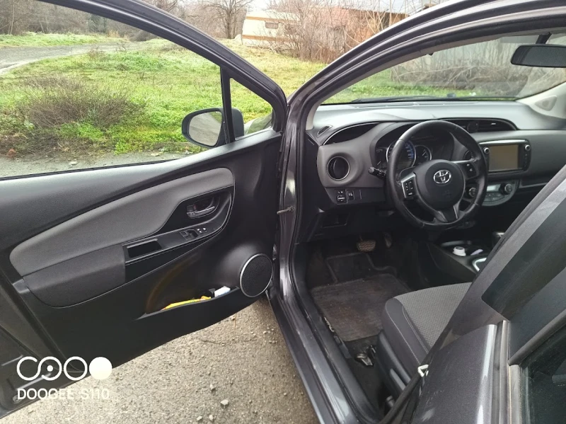 Toyota Yaris, снимка 4 - Автомобили и джипове - 53439529