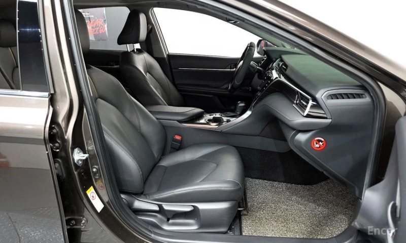 Toyota Camry, снимка 11 - Автомобили и джипове - 53516301