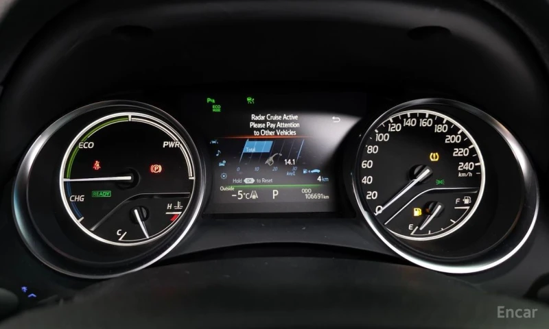 Toyota Camry, снимка 8 - Автомобили и джипове - 53516301