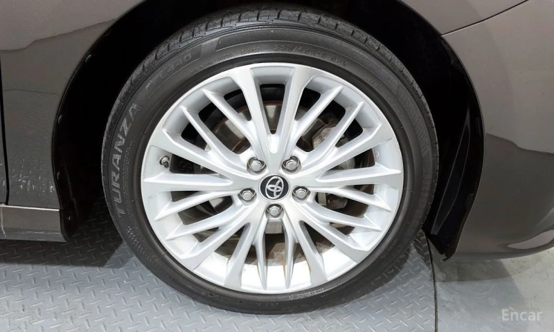 Toyota Camry, снимка 5 - Автомобили и джипове - 53516301