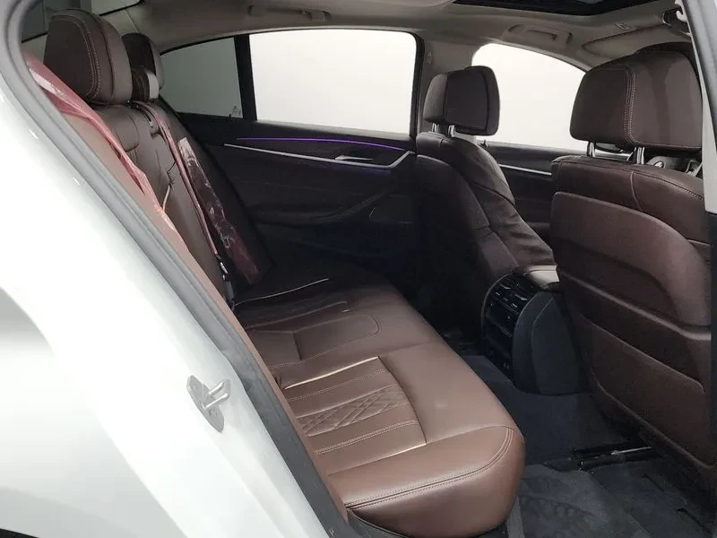 BMW 520 d-MSport - САМО 30% АВАНС, снимка 11 - Автомобили и джипове - 55740805