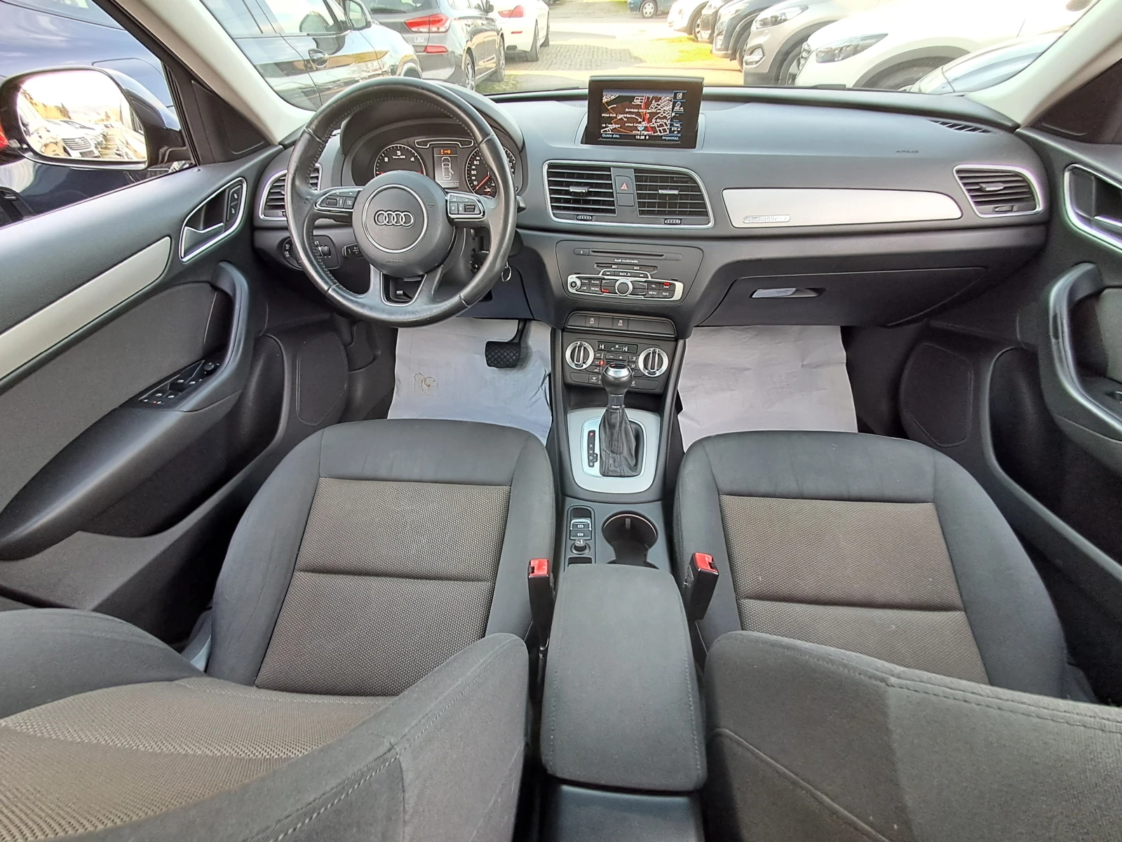 Audi Q3 4X4 РЕАЛ КМ FULL ИЗКЛЮЧИТЕЛА СЕРВ КНИЖ ЛЕД ПАНОРАМ, снимка 8 - Автомобили и джипове - 12148932