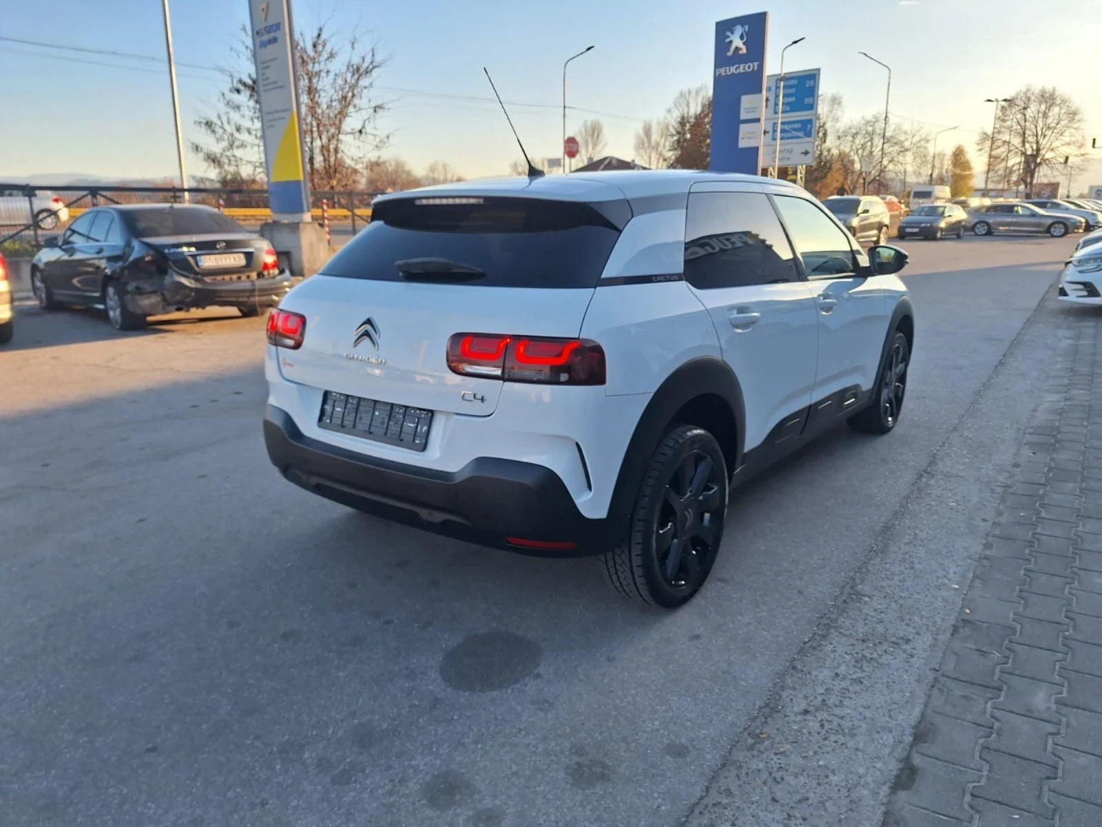 Citroen C4 Cactus 1.6d* Navi/Led/Kamera*  - изображение 7