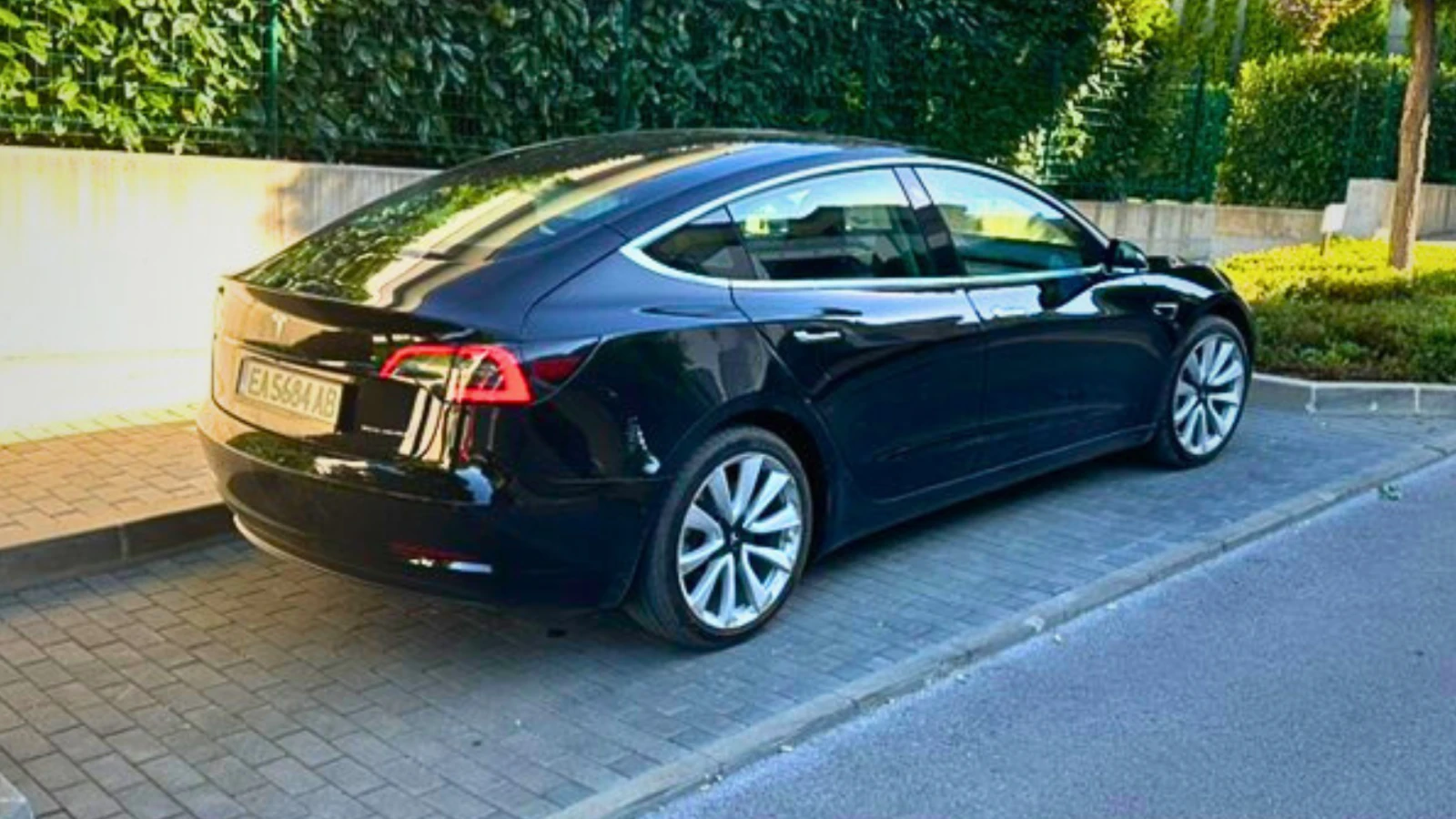 Tesla Model 3  - изображение 5