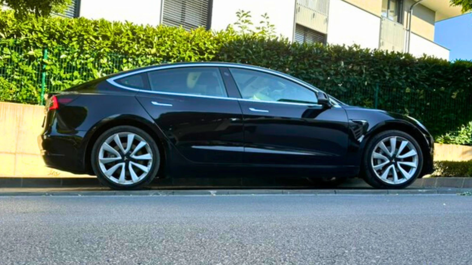 Tesla Model 3  - изображение 6