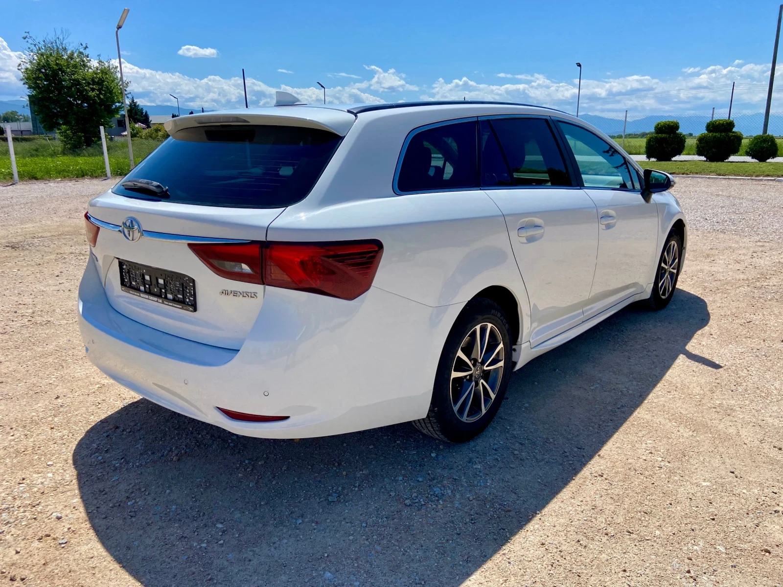 Toyota Avensis 1, 6D-4D Dynamic  - изображение 4
