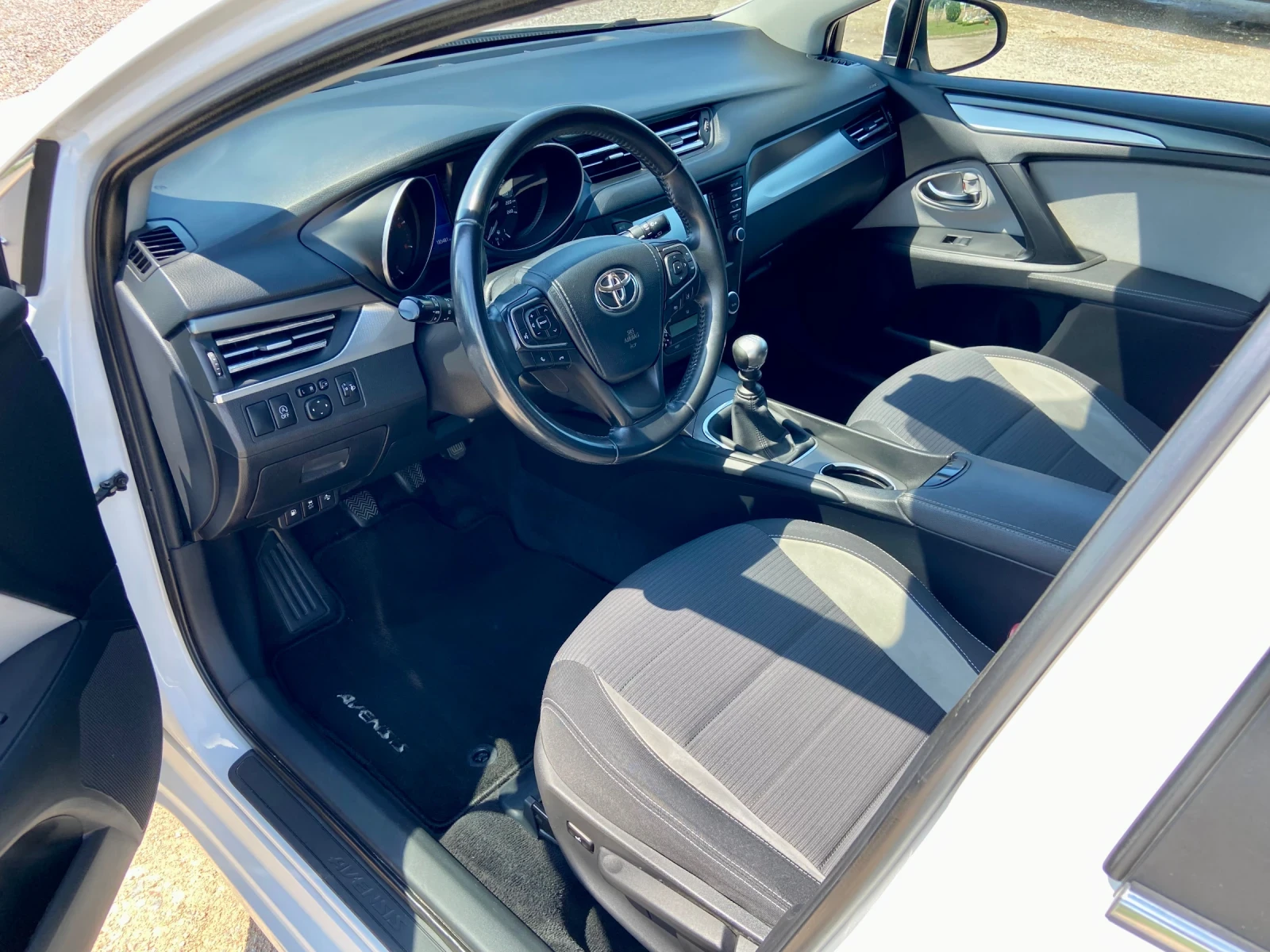 Toyota Avensis 1, 6D-4D Dynamic  - изображение 5