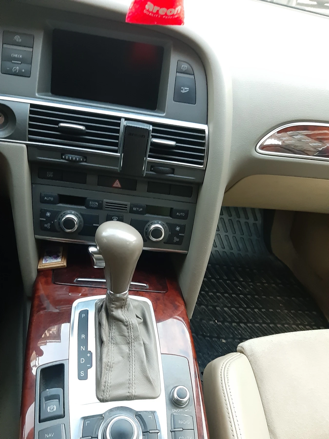 Audi A6 2.4 - изображение 3