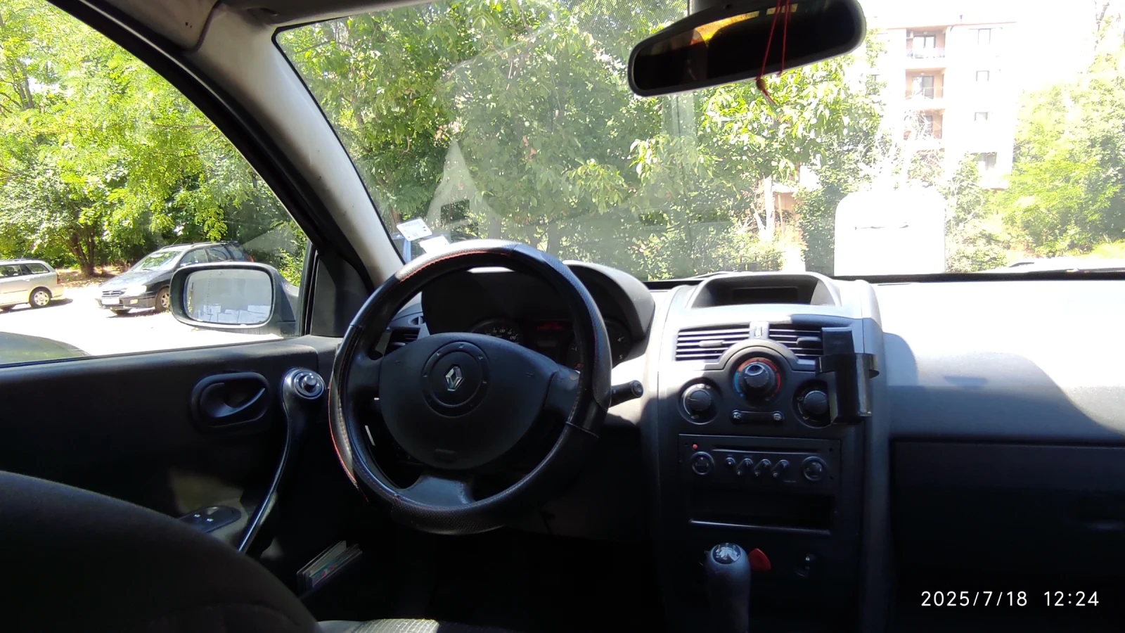 Renault Megane 1.5 dci   - изображение 10