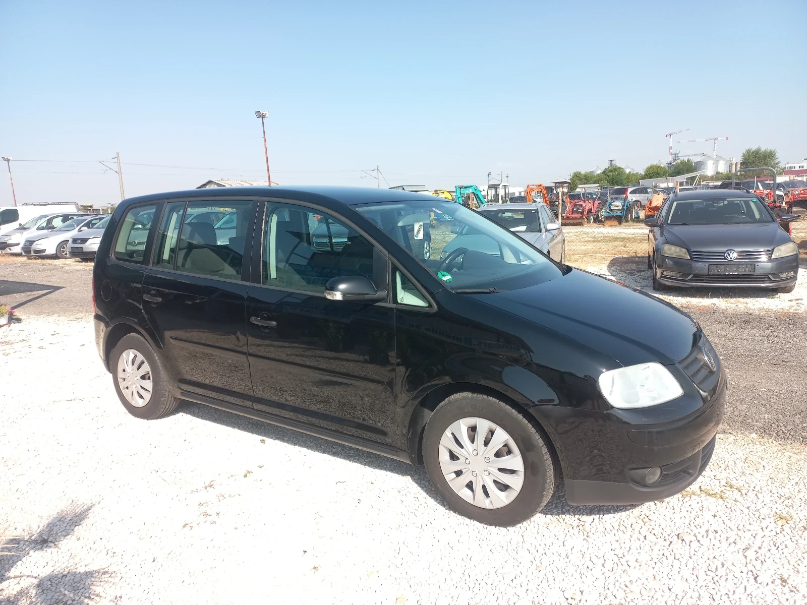 VW Touran 1, 9 TDI 7местен - изображение 4