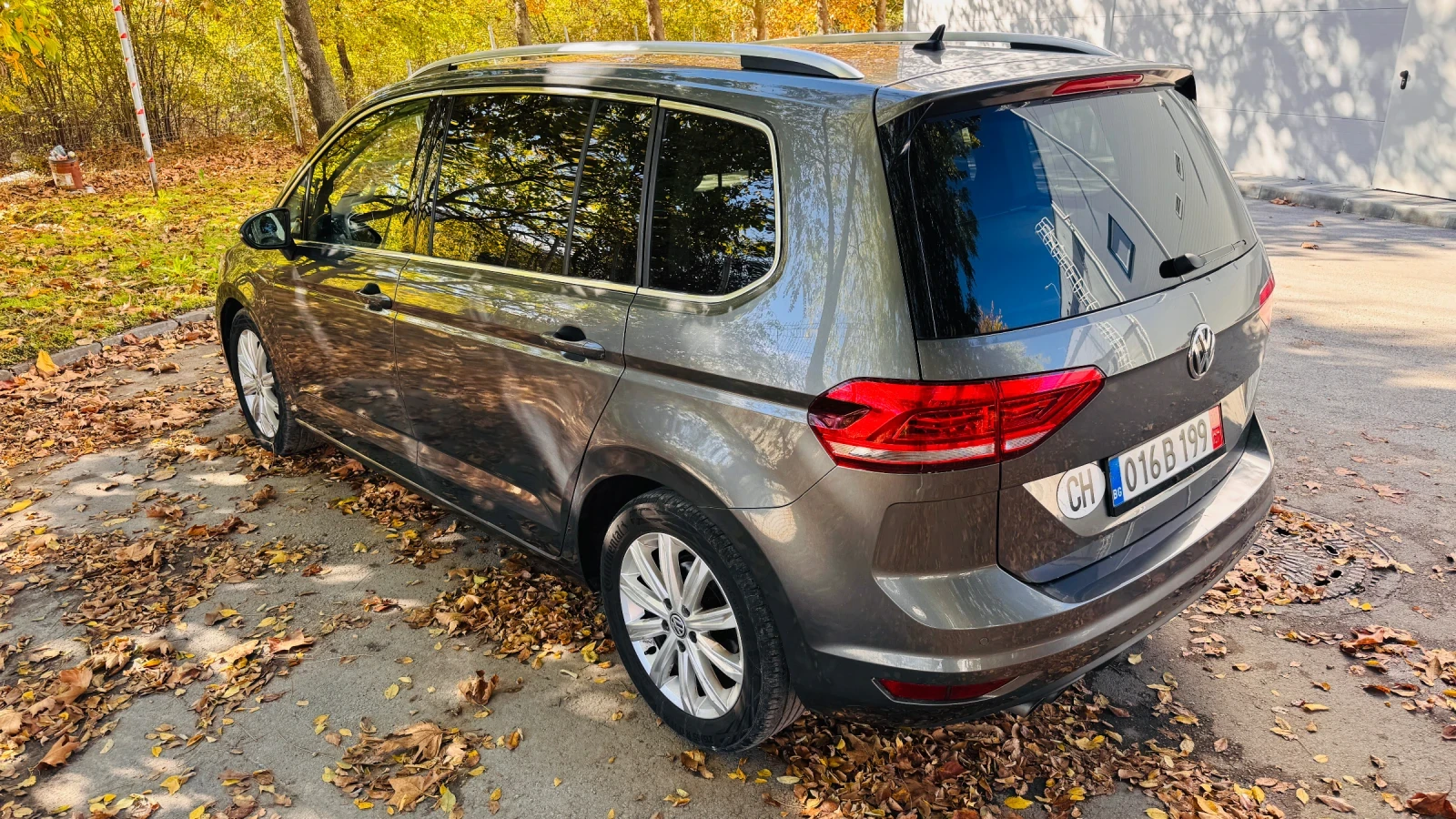 VW Touran 2.0tdi - изображение 7