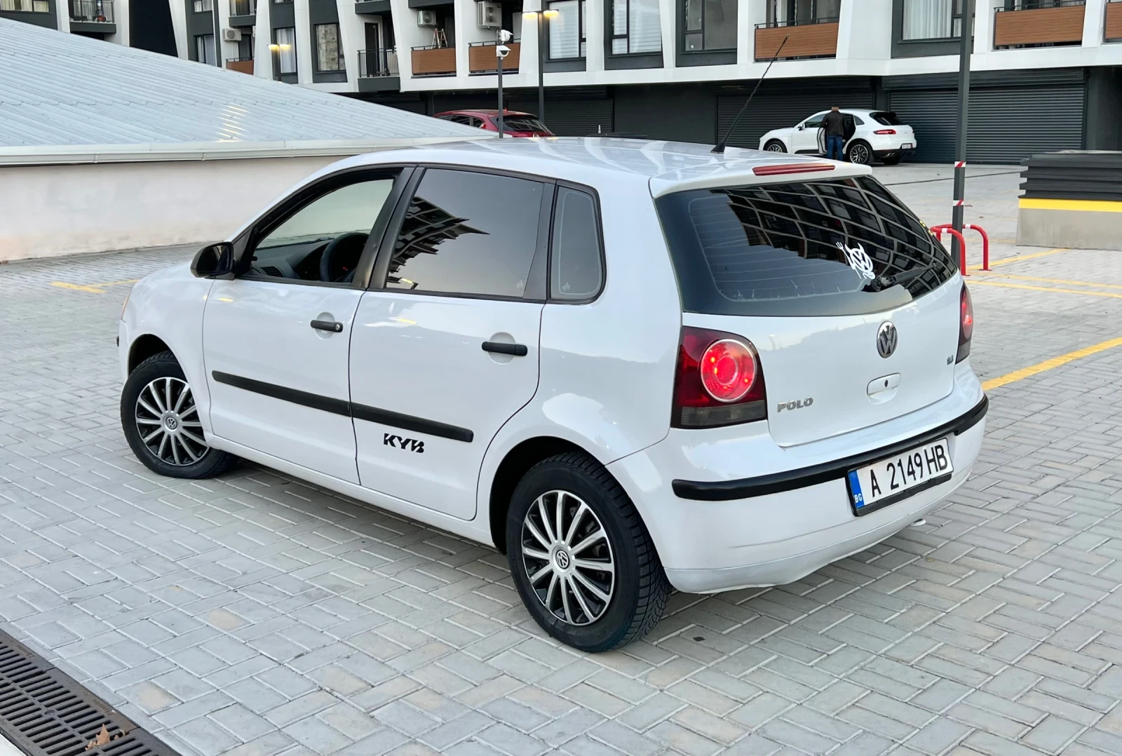 VW Polo 1.4i 2009г Highline | Mobile.bg — изображение 5