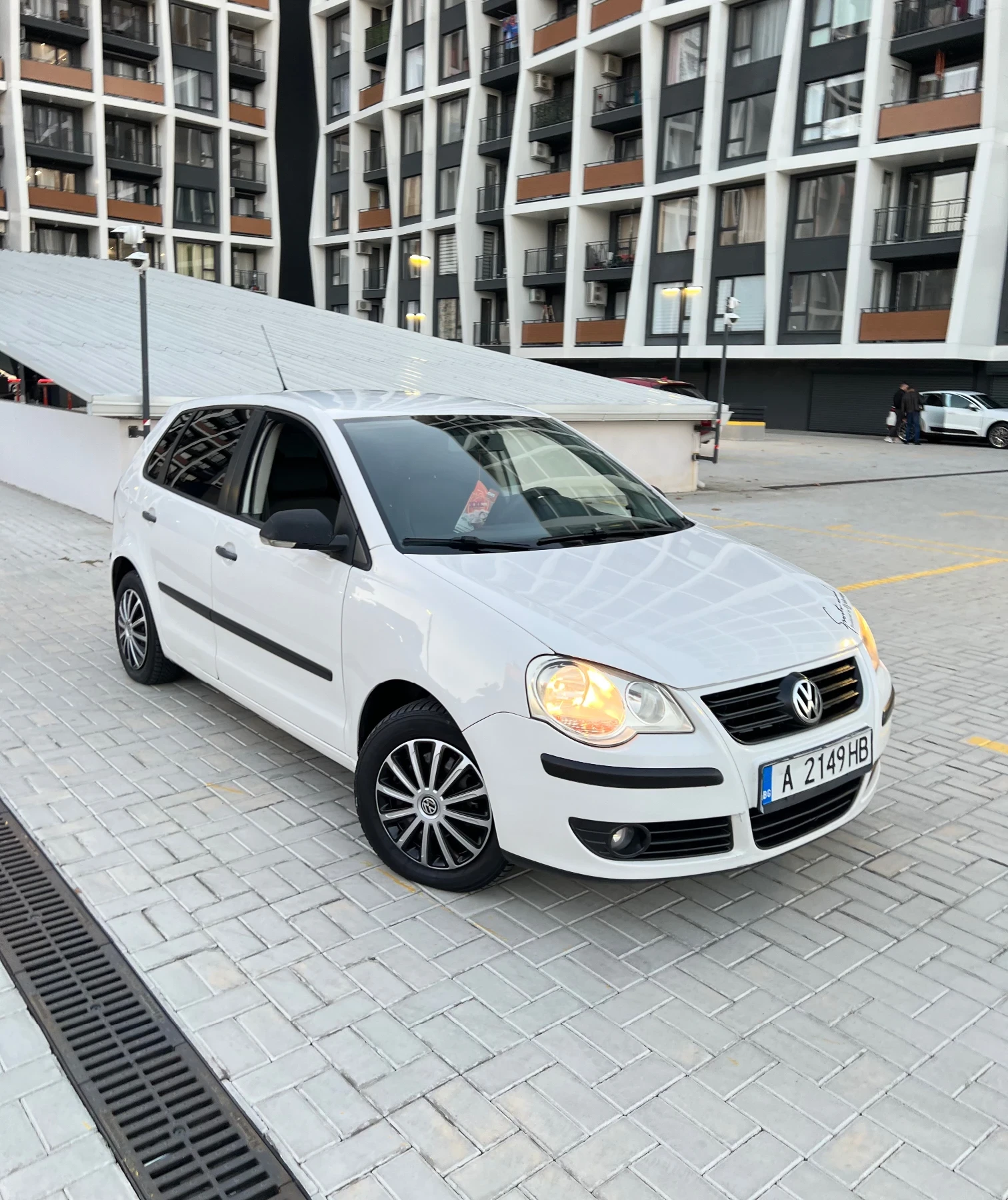VW Polo 1.4i 2009г Highline | Mobile.bg — изображение 3