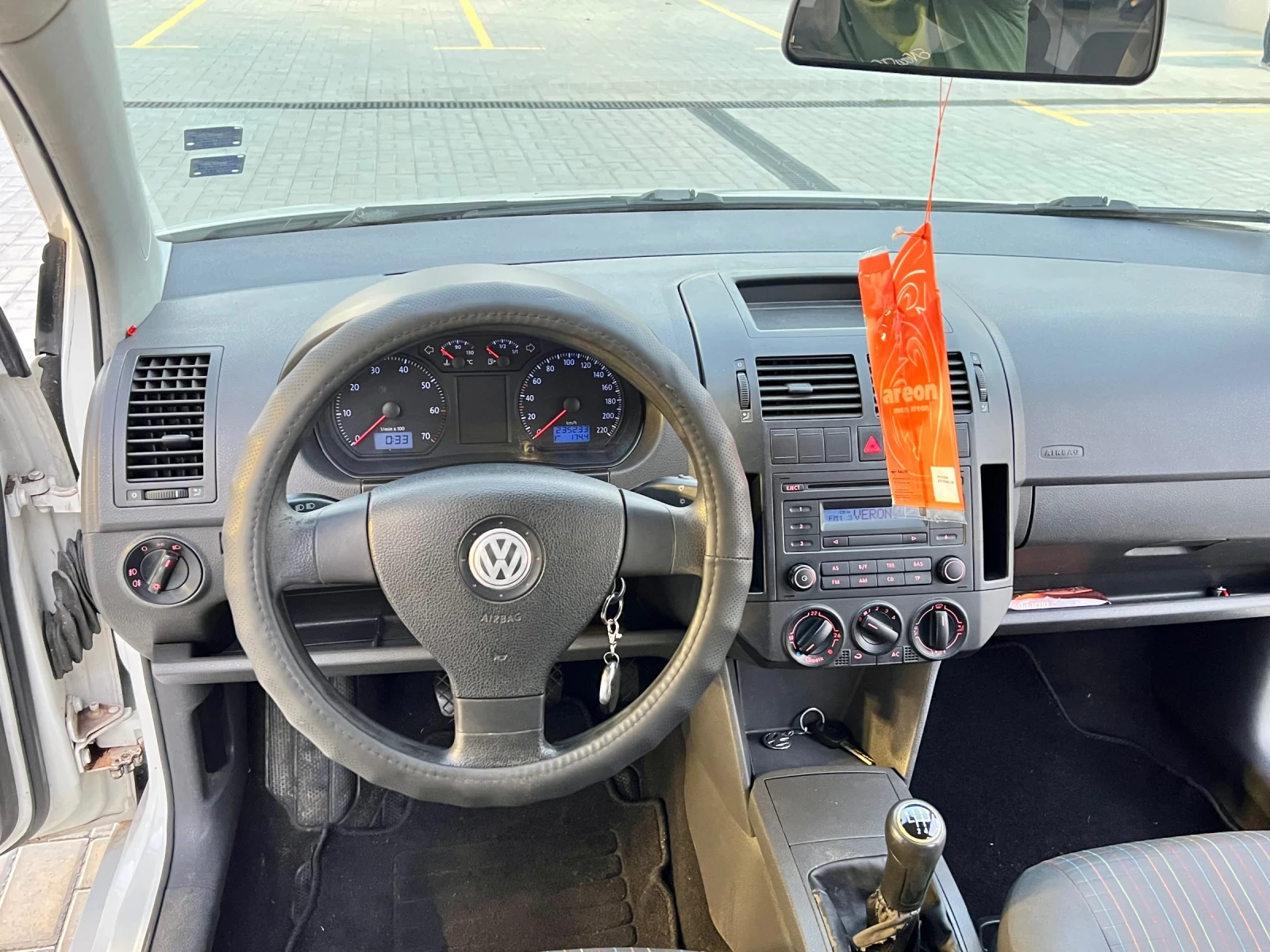 VW Polo 1.4i 2009г Highline | Mobile.bg — изображение 8
