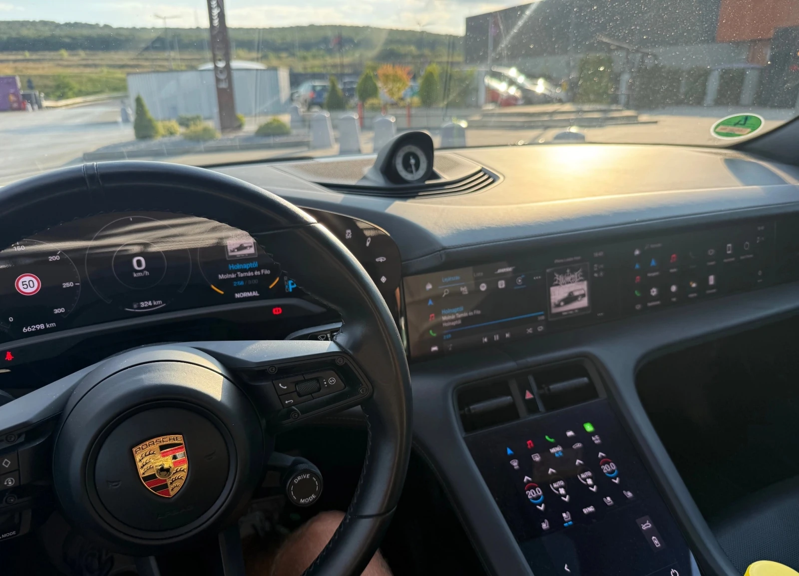 Porsche Taycan 4S Performance Plus 93.4 kWh - изображение 7