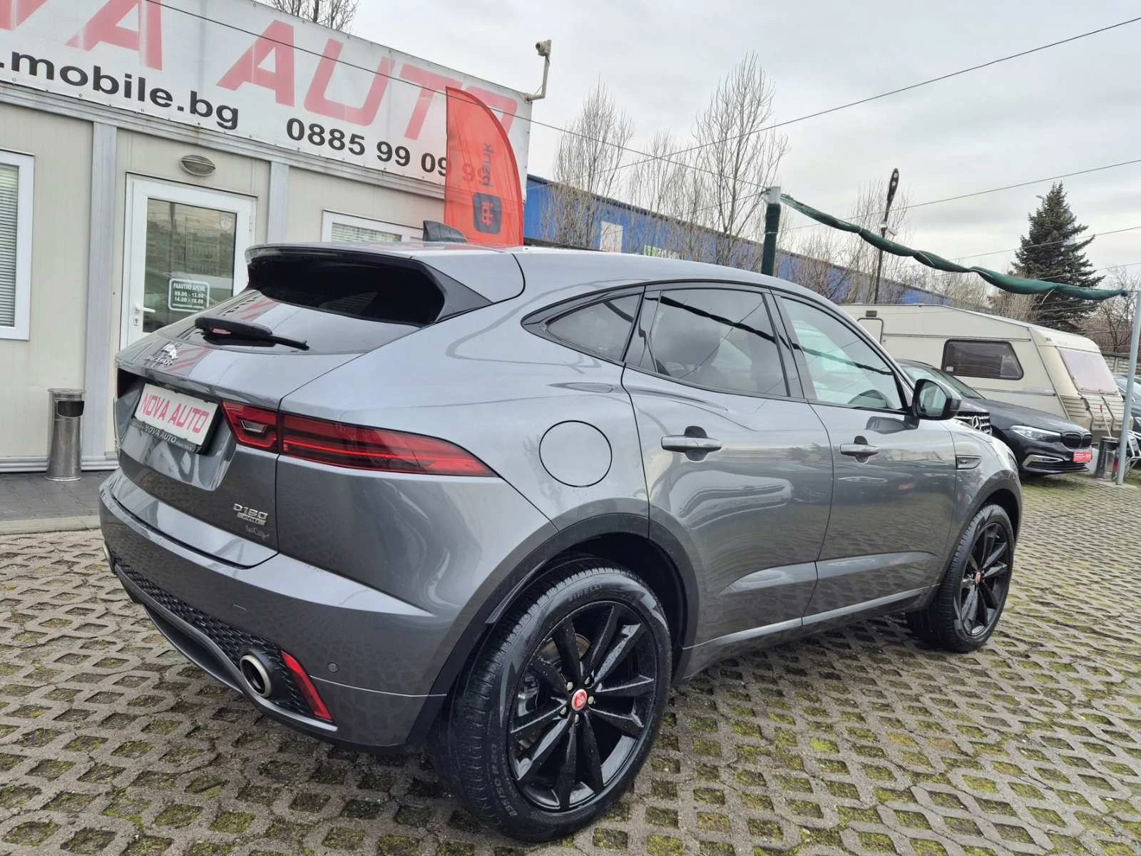 Jaguar E-pace 2.0D-180кс-R DYNAMIC-2020г-160000км-СУПЕР СЪСТОЯНИ - изображение 4