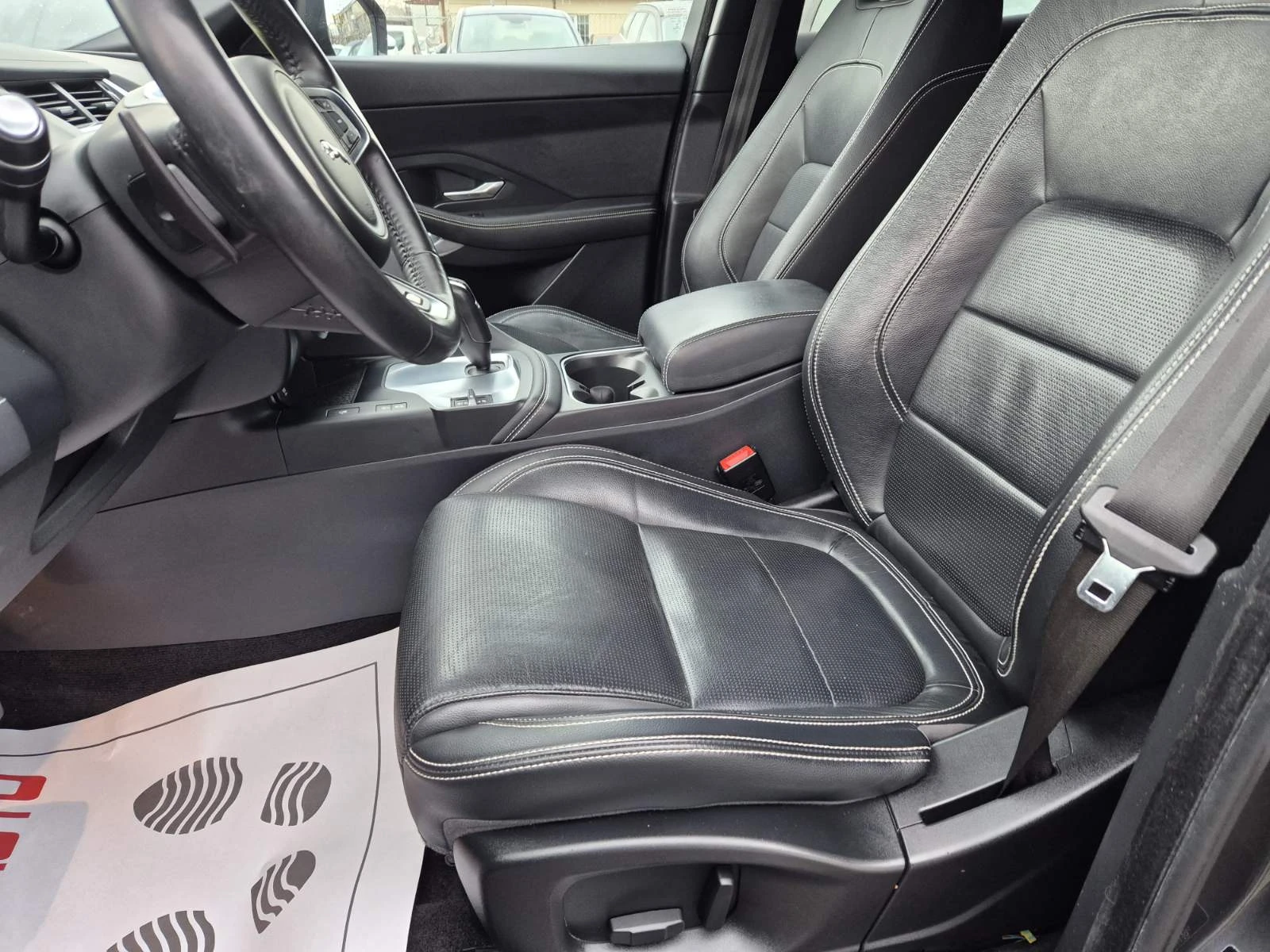 Jaguar E-pace 2.0D-180кс-R DYNAMIC-2020г-160000км-СУПЕР СЪСТОЯНИ - изображение 7