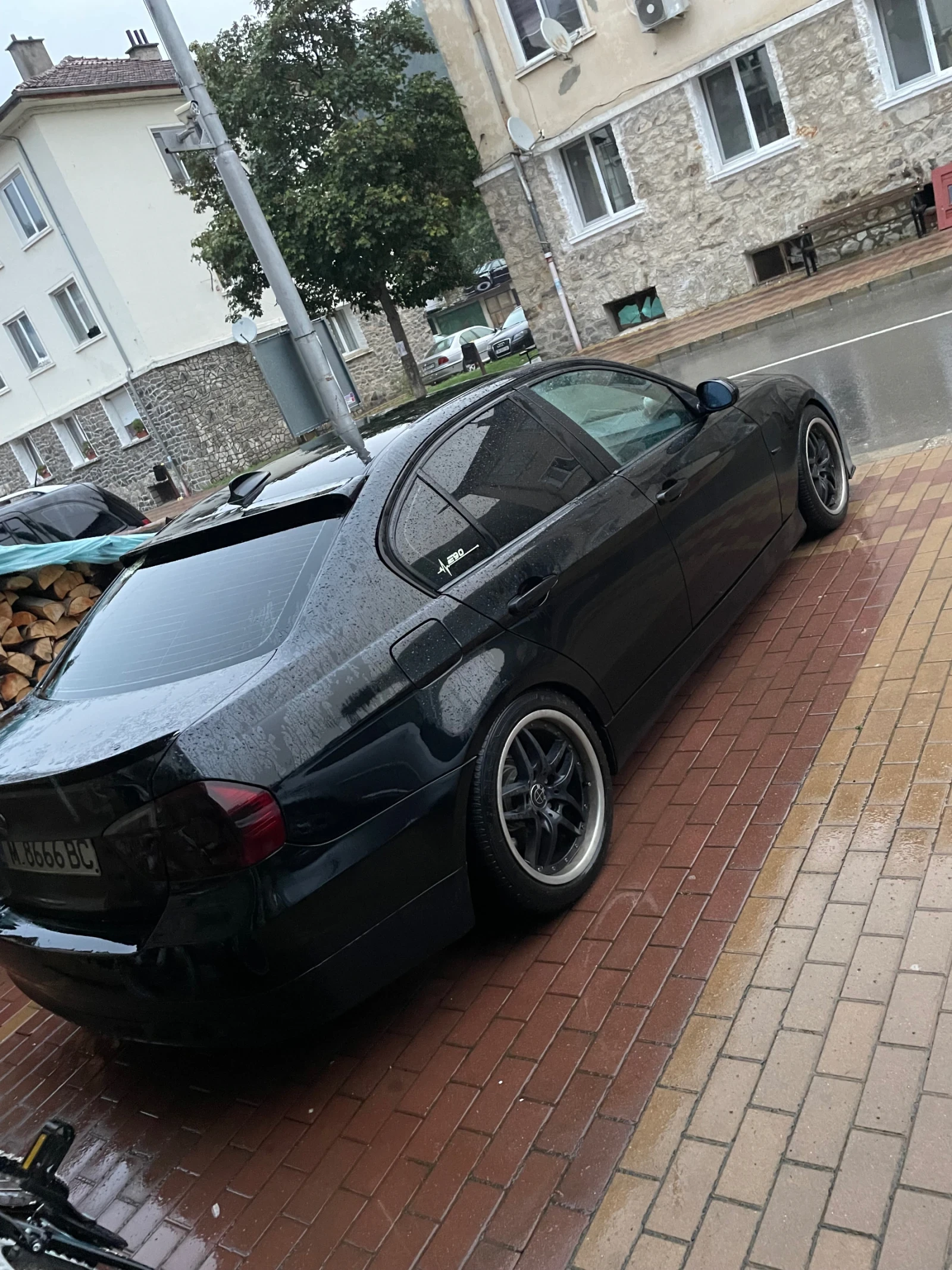 BMW 320, снимка 11 - Автомобили и джипове - 54137342