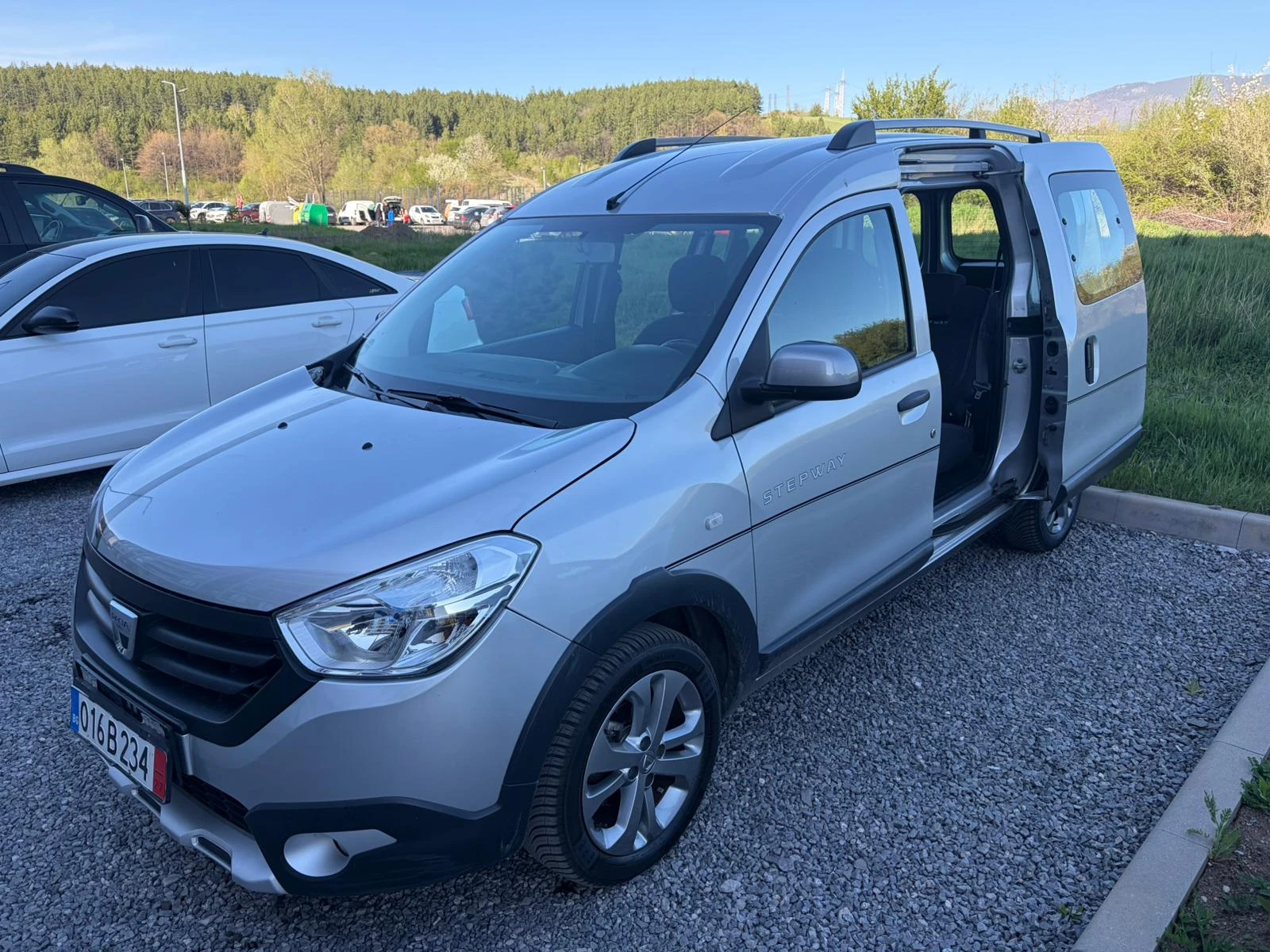 Dacia Dokker Stepway, снимка 6 - Автомобили и джипове - 54335741