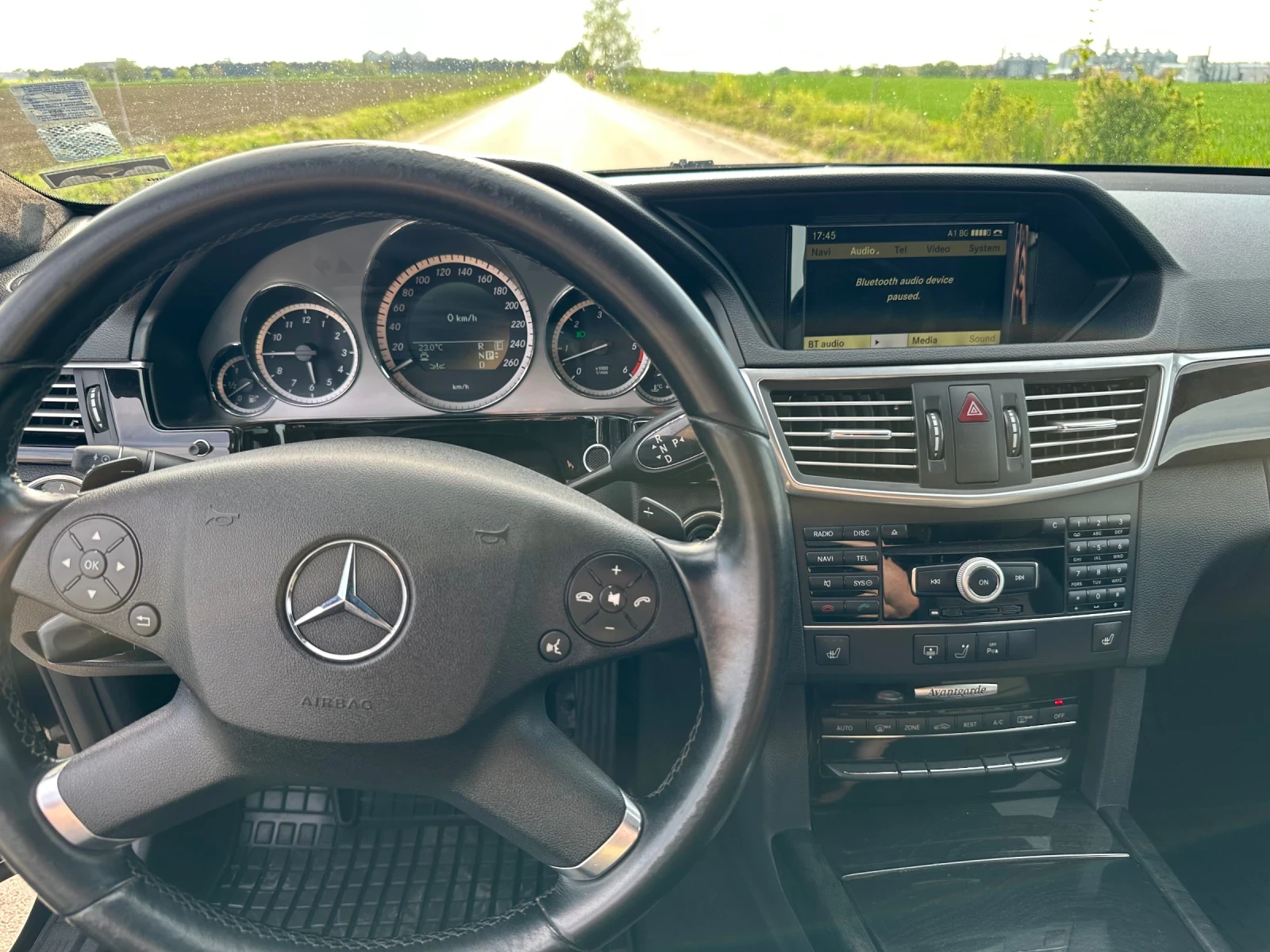 Mercedes-Benz E 350 CDI 265hp Full - Distronic/Blind Spot/Lane Assist, снимка 12 - Автомобили и джипове - 54464849