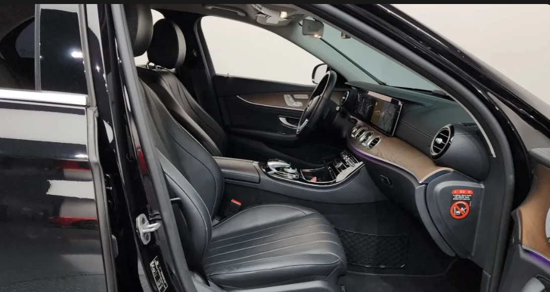 Mercedes-Benz E 300 4MATIC, снимка 11 - Автомобили и джипове - 54594740