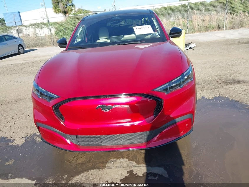 Ford Mustang Mach-E Premium, снимка 12 - Автомобили и джипове - 54664206