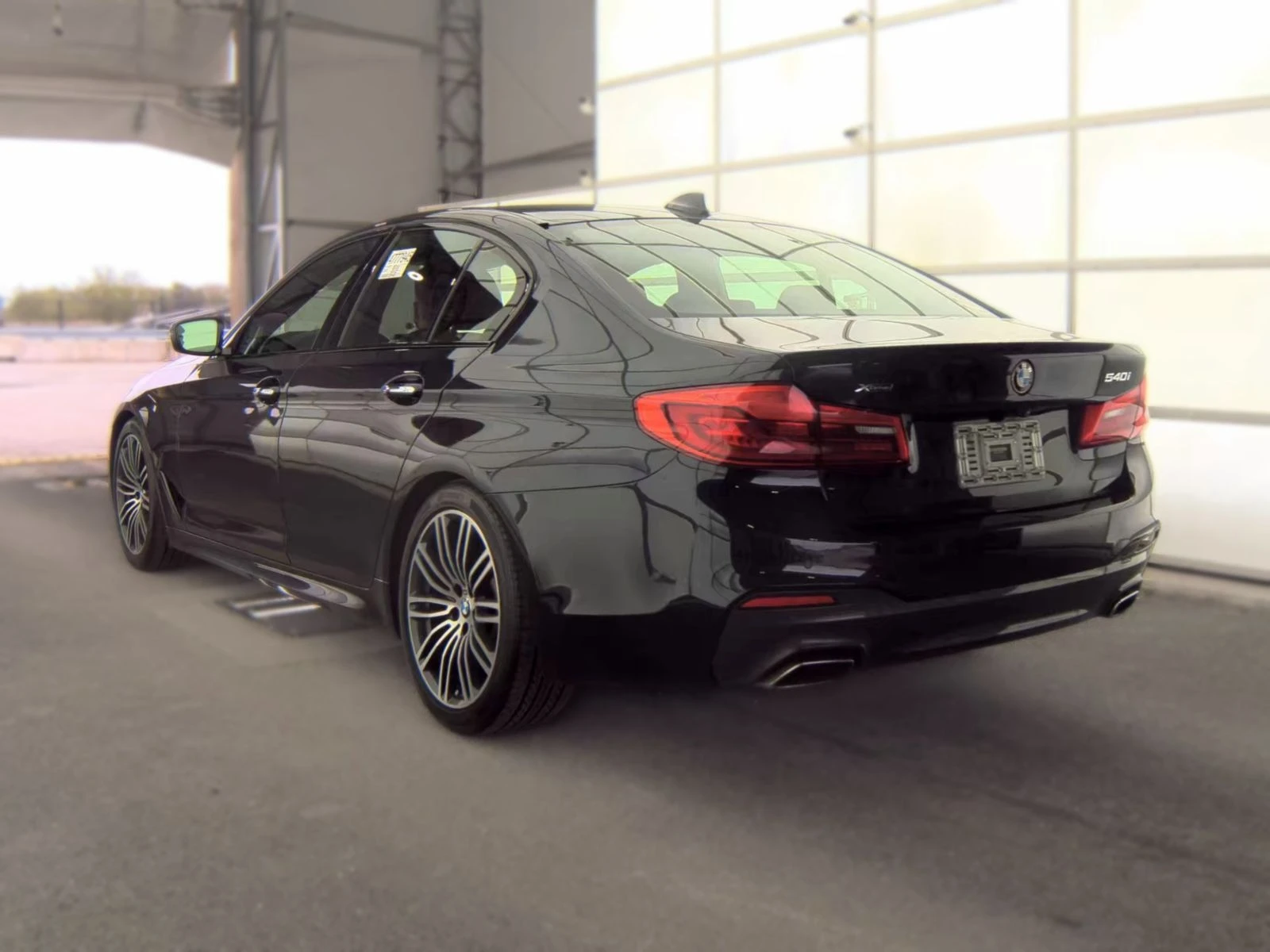 BMW 540 xDrive M Sport Line, снимка 4 - Автомобили и джипове - 54840703