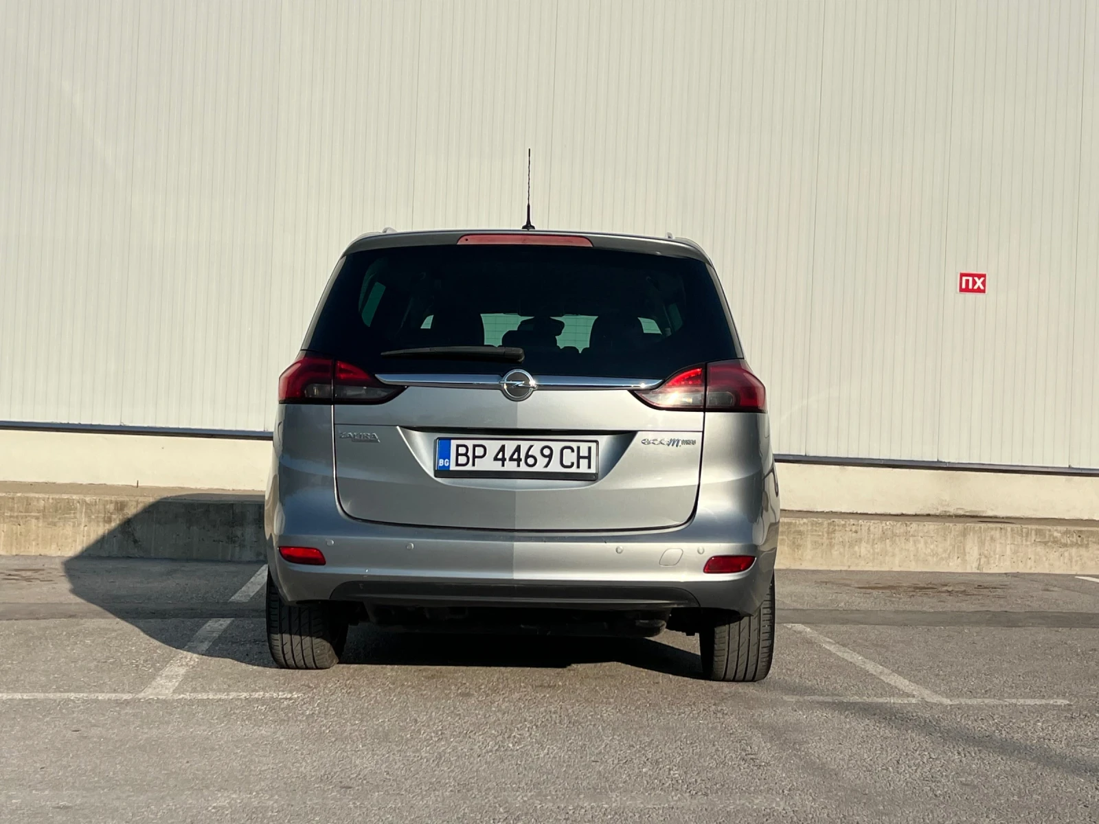 Opel Zafira Tourer 1.6, снимка 5 - Автомобили и джипове - 55256285