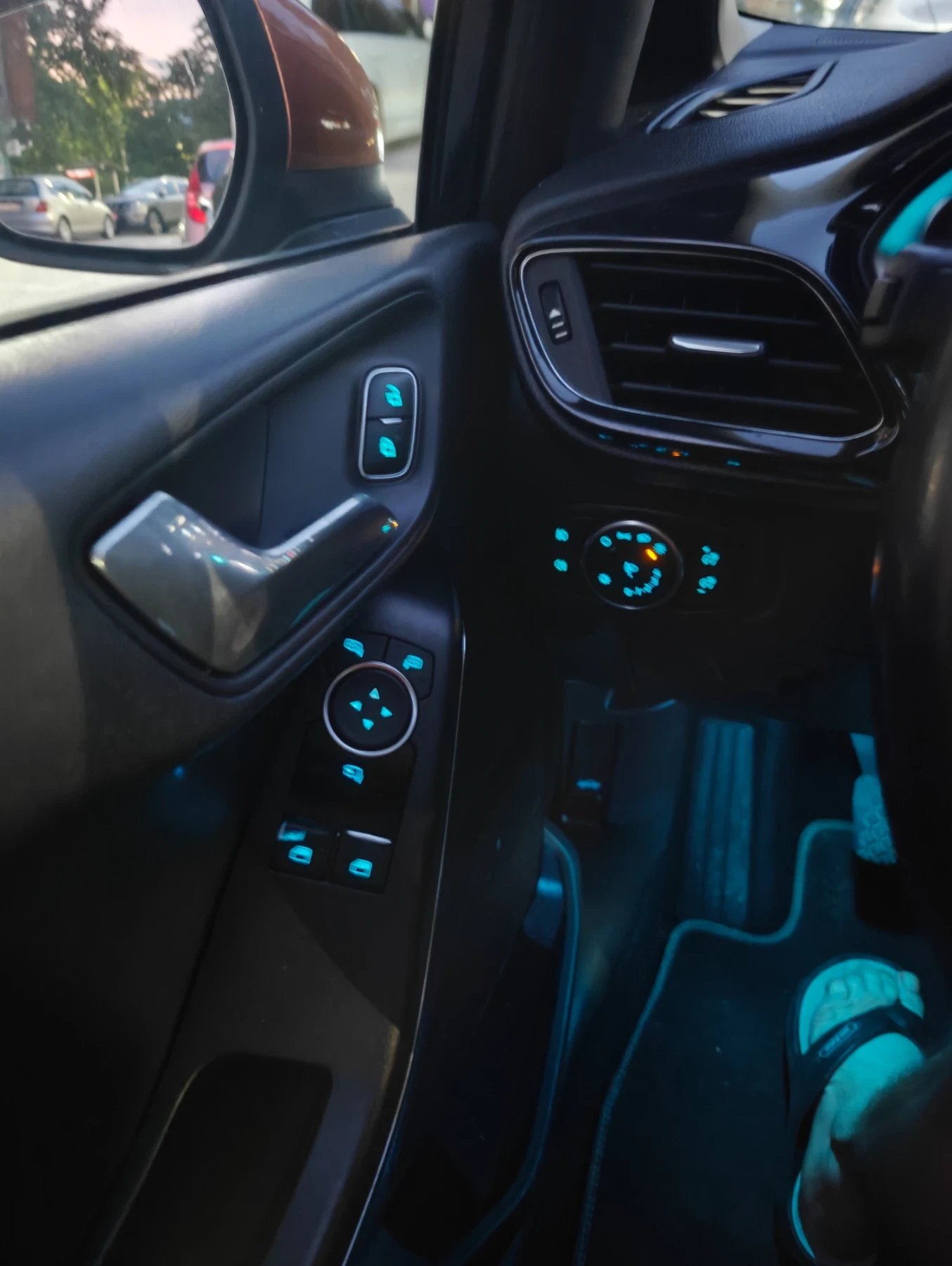 Ford Fiesta 1.5  120 �� Titanium  | Mobile.bg � ����������� 12