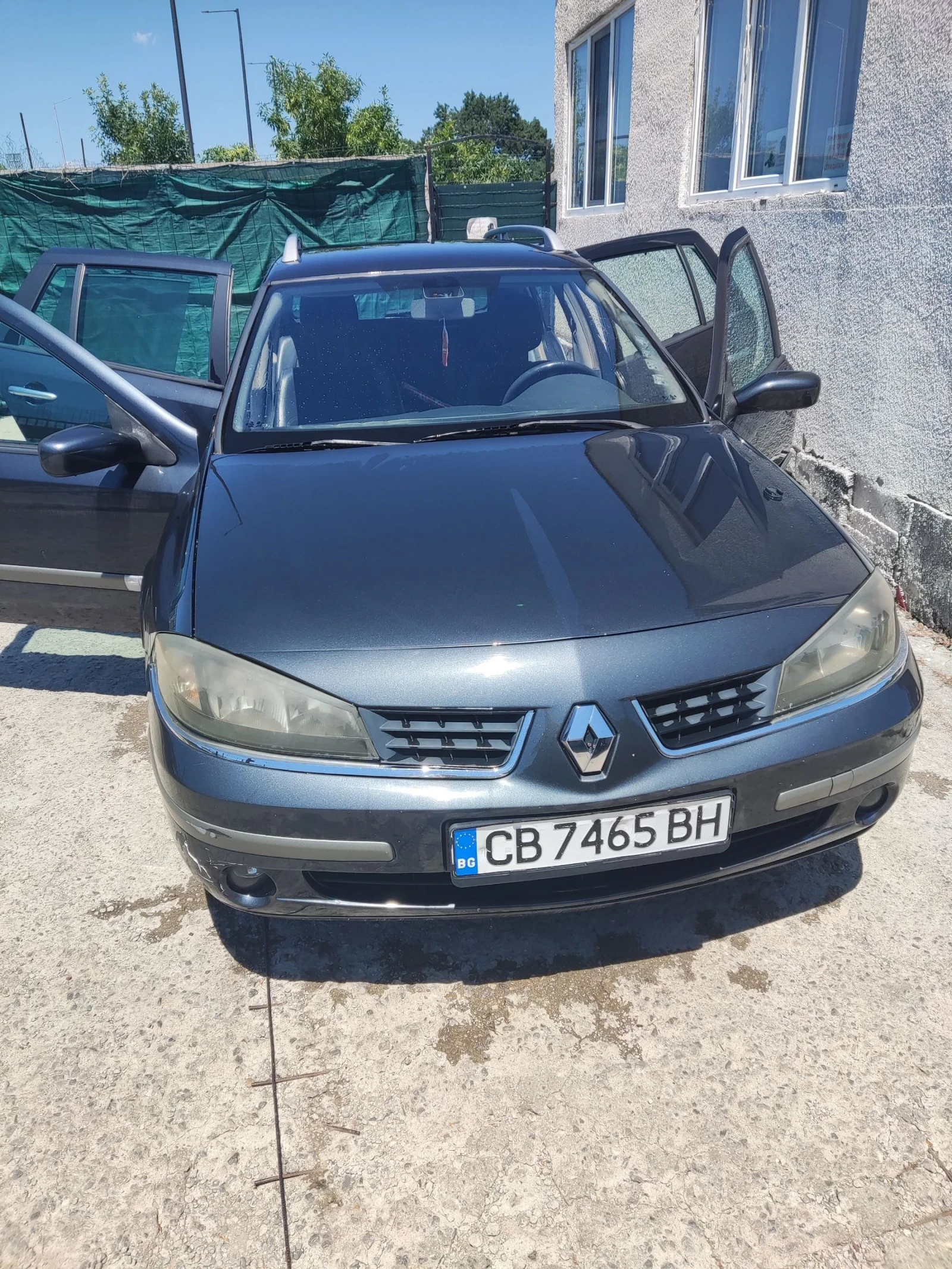 Renault Laguna Комби, снимка 10 - Автомобили и джипове - 55385100