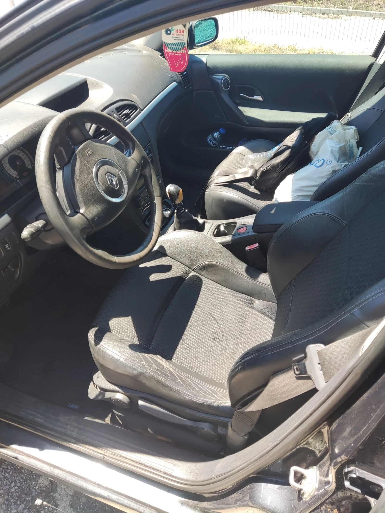 Renault Laguna Комби, снимка 8 - Автомобили и джипове - 55385100