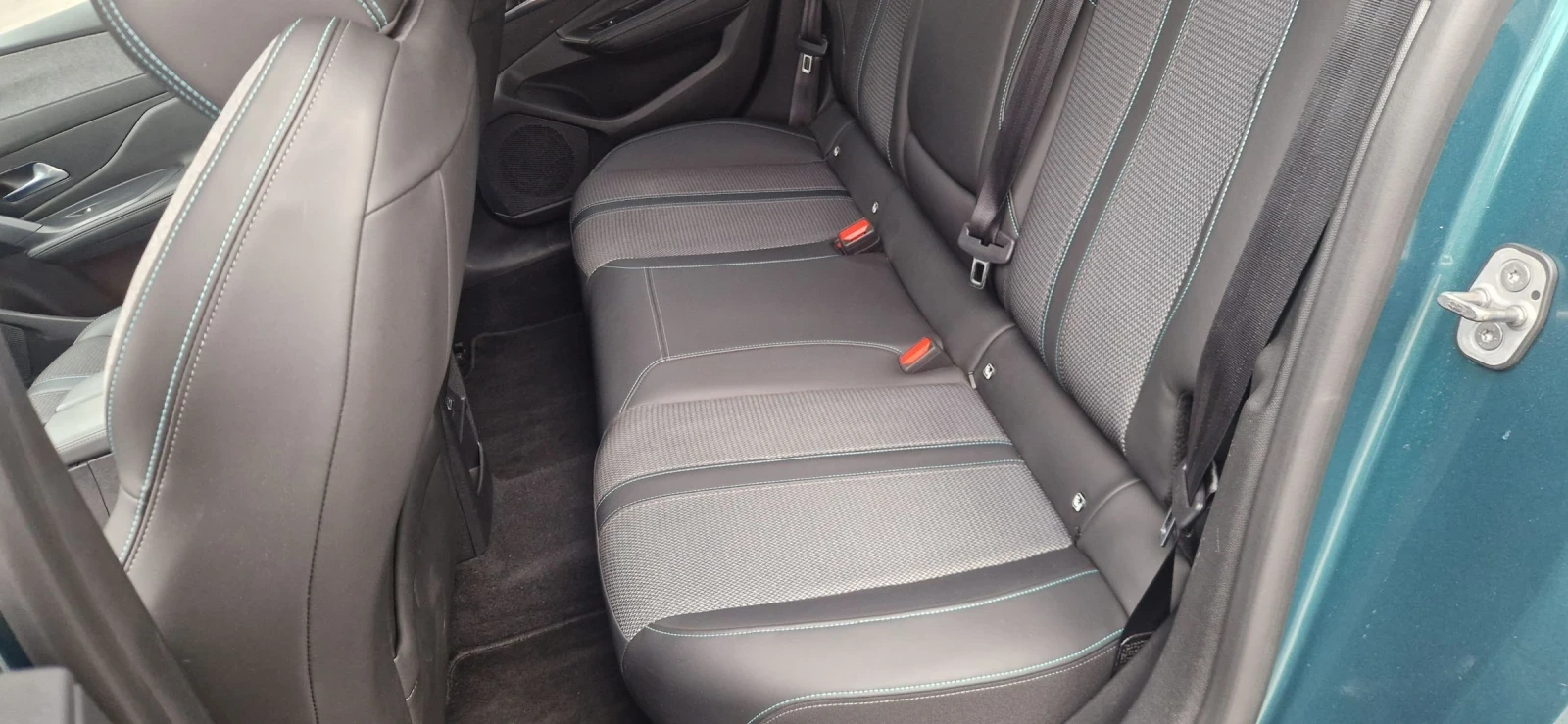Peugeot 308 ALURE, снимка 7 - Автомобили и джипове - 55377127