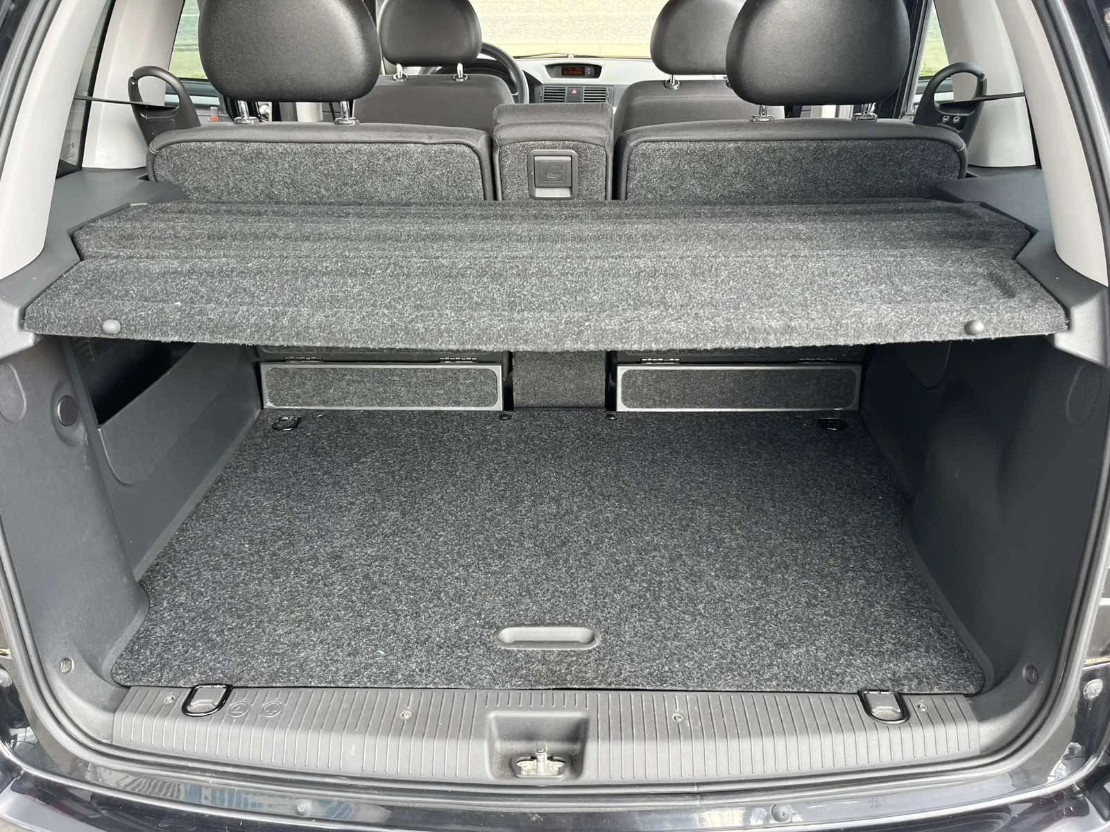 Opel Meriva 1.6I 105кс EURO 4  КЛИМАТРОНИК ОБСЛУЖЕНА , снимка 14 - Автомобили и джипове - 55435735