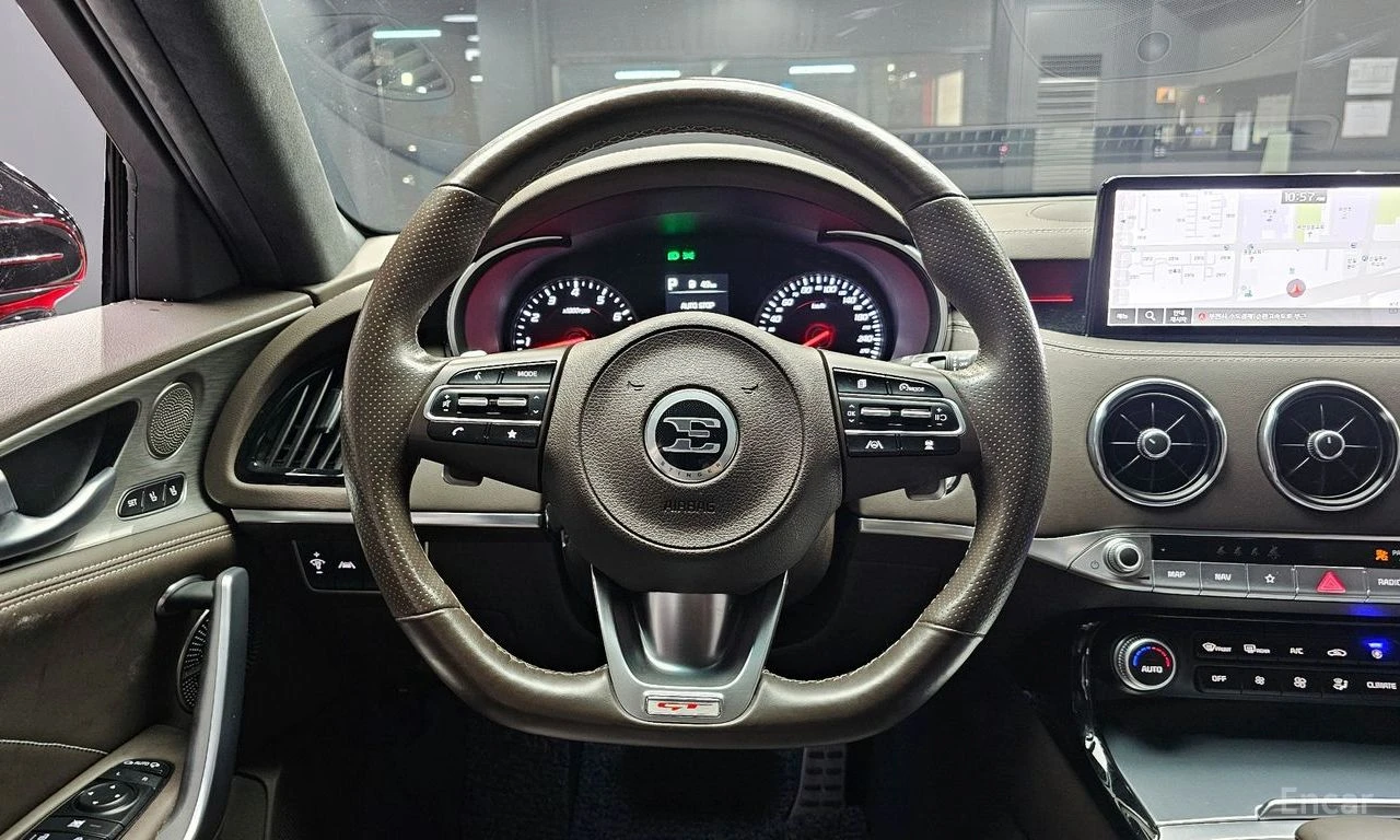 Kia Stinger 3.3 GT Masters* DISTRONIC* LEXICON* ОБДУХВАНЕ* , снимка 9 - Автомобили и джипове - 55624983