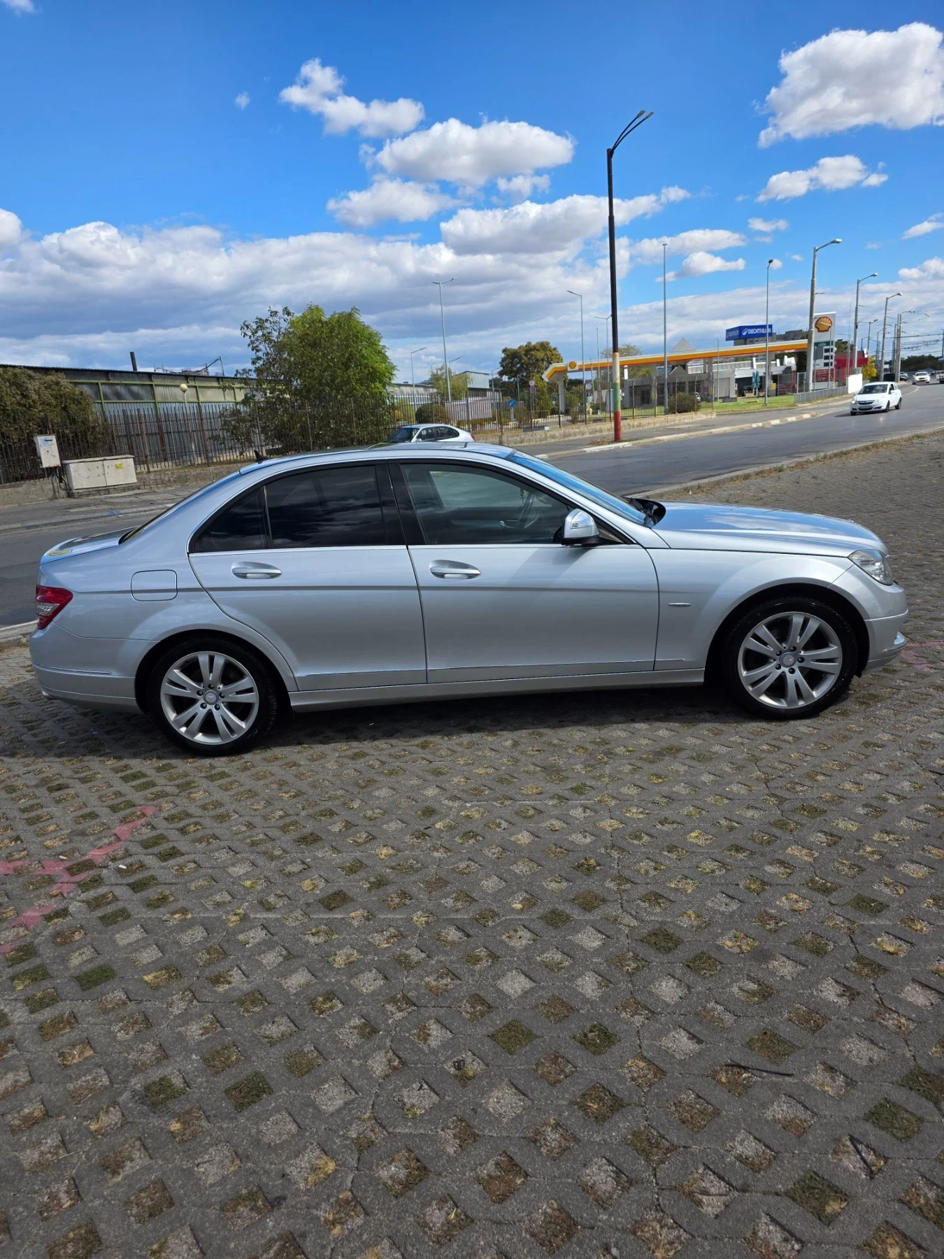 Mercedes-Benz 280, снимка 3 - Автомобили и джипове - 56210996