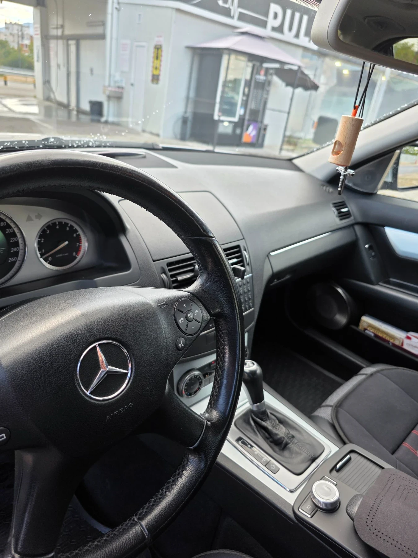 Mercedes-Benz 280, снимка 8 - Автомобили и джипове - 56210996