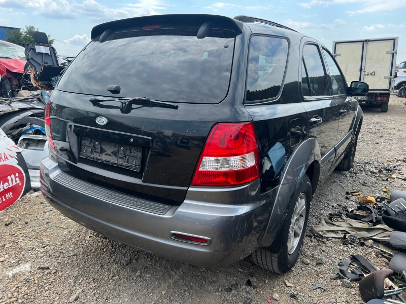 Kia Sorento 2.5CRD, снимка 4 - Автомобили и джипове - 37652026