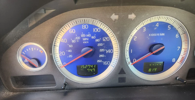 Volvo Xc90 3.2L R-Design, снимка 11 - Автомобили и джипове - 52495139