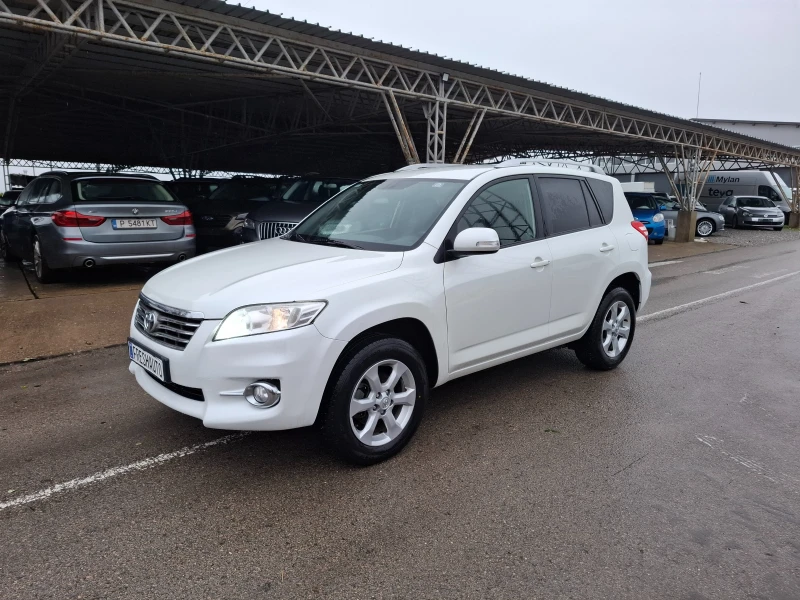 Toyota Rav4 2.2D4D Navi Кожа Подгрев, снимка 3 - Автомобили и джипове - 52669145