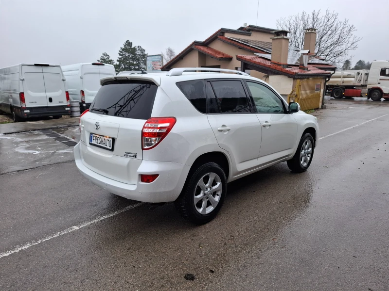 Toyota Rav4 2.2D4D Navi Кожа Подгрев, снимка 5 - Автомобили и джипове - 52669145