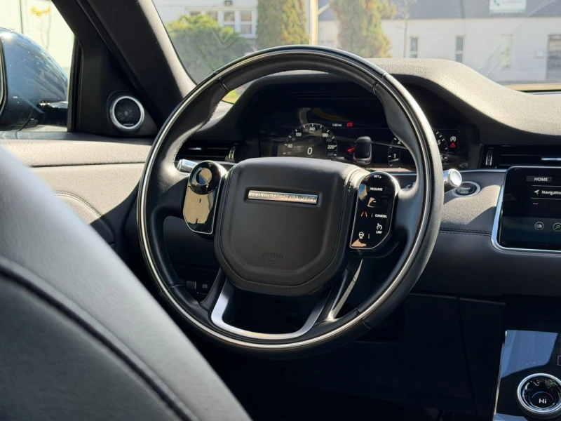 Land Rover Range Rover Evoque P250 / S / AWD / PANO / MERIDIAN / DIGITAL, снимка 7 - Автомобили и джипове - 52807566