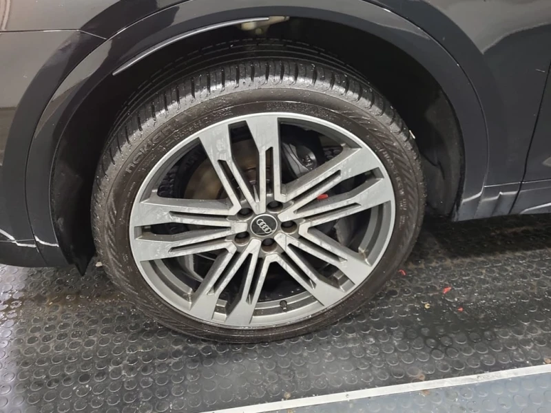 Audi SQ5 / PROGRESSIV / DISTRONIC / PANO / CARFAX, снимка 8 - Автомобили и джипове - 53327750