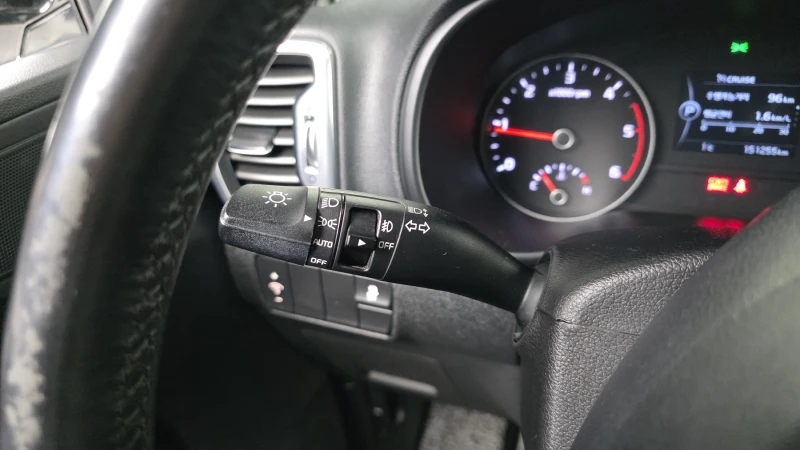 Kia Sportage 2.0CRDI/4x4/Пълна сервизна история !!!, снимка 10 - Автомобили и джипове - 53382944