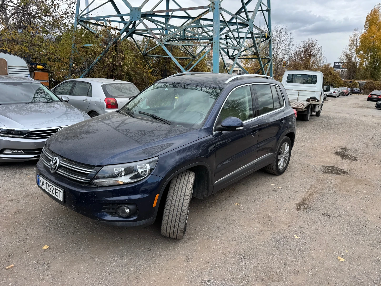 VW Tiguan - [1] 