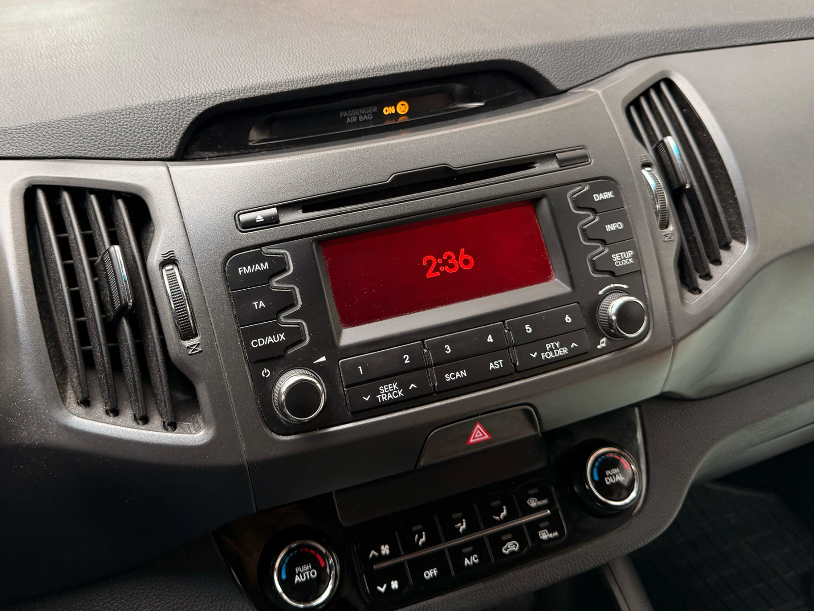 Kia Sportage 2.0D CRDi 4WD 136hp 6MT | Mobile.bg � ����������� 12